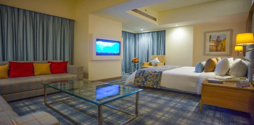 Efcee Sarovar Portico